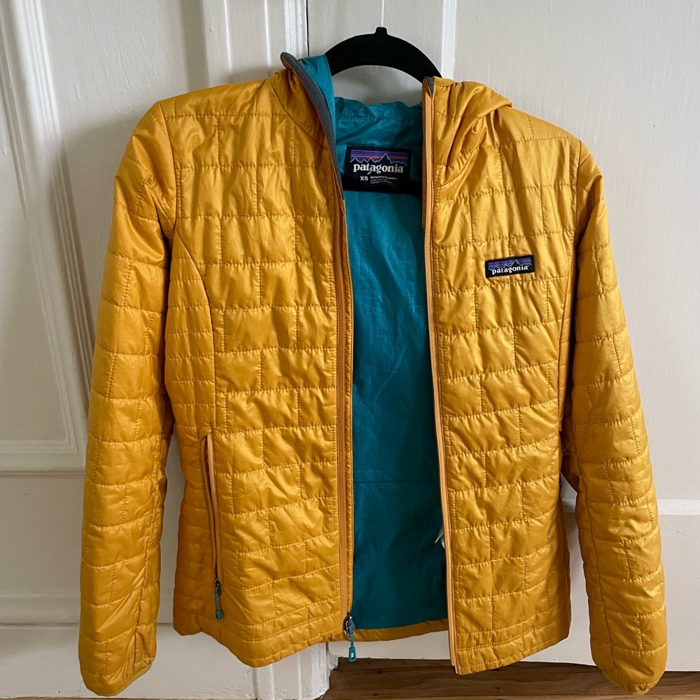 Patagonia nano with hoodie
